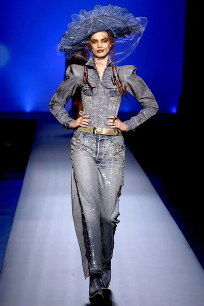 Look 2